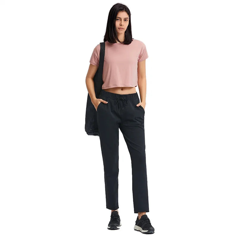 Women’s Seamless Yoga Crop Top – Quick-Dry Short Sleeve Gym & Running Shirt