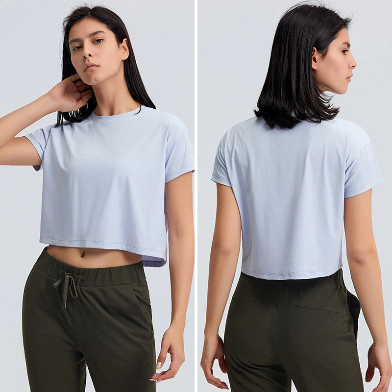 Women’s Seamless Yoga Crop Top – Quick-Dry Short Sleeve Gym & Running Shirt