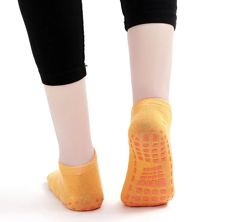 4 Pairs Women’s Cotton Yoga Socks – Non-Slip, Breathable Pilates & Fitness Ankle Socks